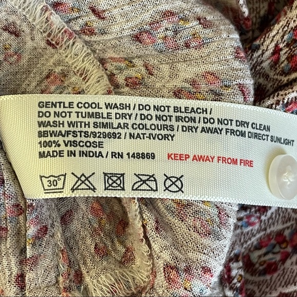 Fatface Ruffle Print Top - Picture 4 of 6